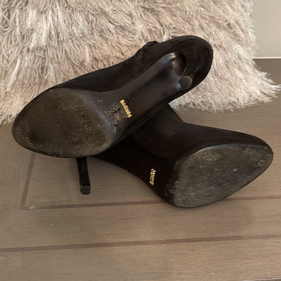 Schutz Suede Black High Heel Booties Size 40 - Picture 9 of 10
